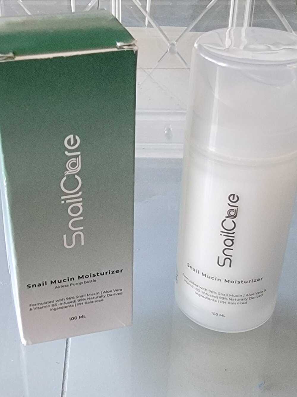 SnailCare Snail Mucin Moisturizer NIB 100 ML, Airless Pump Bottle Aloe Vera, B3